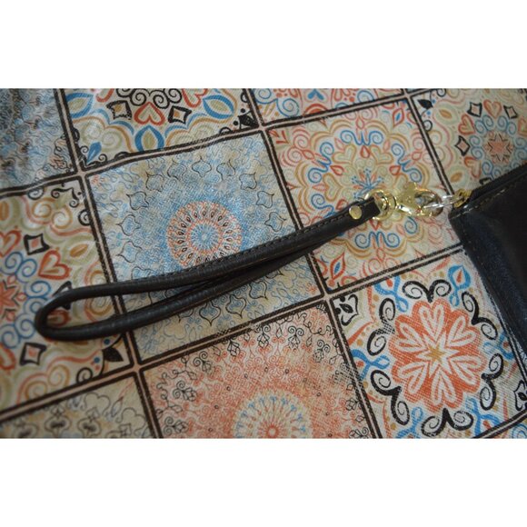 Fossil Wallet Black Leather Zip Around Accordion Wristlet Kelly Green Interior - Picture 11 of 11